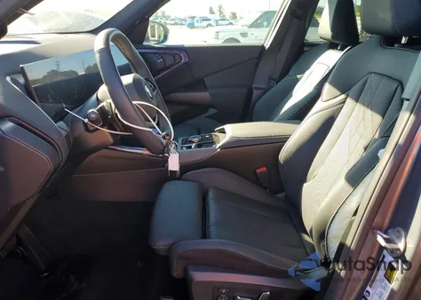 2025 BMW X3 30 xDrive из США, поврежденный, VIN 5UX53GP06S9001713